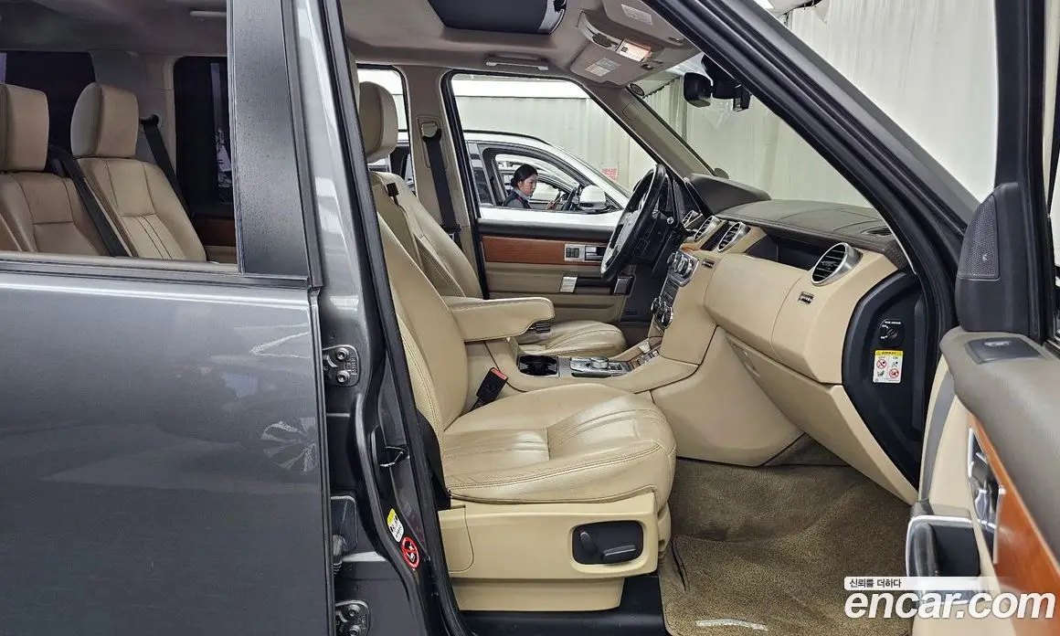 Land Rover Discovery 2015 3.0 автомат (гидро), фото 11 Land Rover Discovery 2015 3.0 автомат (гидро), фото 11