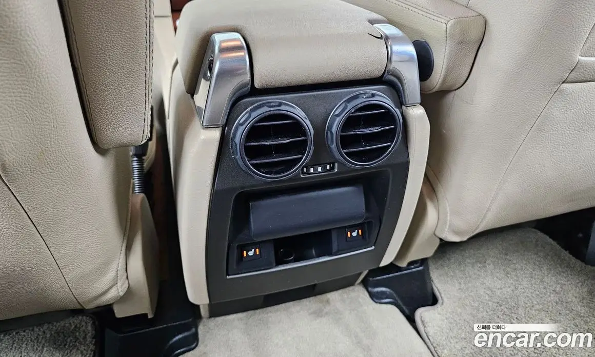Land Rover Discovery 2015 3.0 автомат (гидро), фото 19 Land Rover Discovery 2015 3.0 автомат (гидро), фото 19