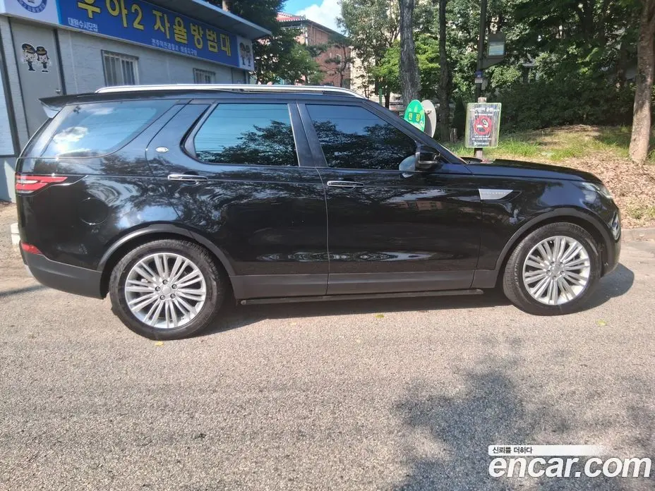 Land Rover Discovery 2018 3.0 автомат (гидро), фото 4 Land Rover Discovery 2018 3.0 автомат (гидро), фото 4