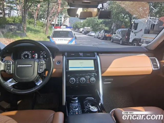 Land Rover Discovery 2018 3.0 автомат (гидро), миниатюра 8 Land Rover Discovery 2018 3.0 автомат (гидро), миниатюра 8