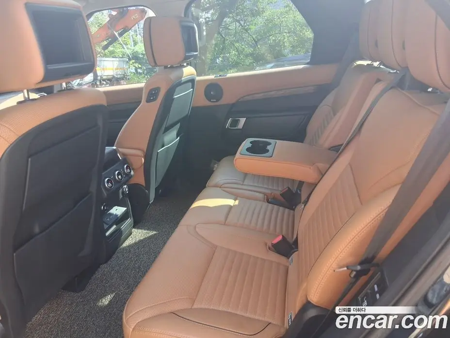 Land Rover Discovery 2018 3.0 автомат (гидро), фото 10 Land Rover Discovery 2018 3.0 автомат (гидро), фото 10