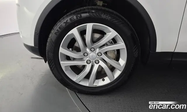 Land Rover Discovery 2019 3.0 автомат (гидро), миниатюра 5
