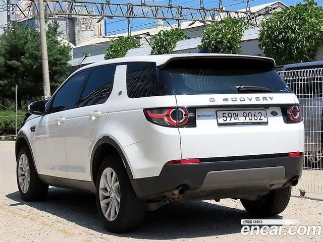 Land Rover Discovery Sport 2017 2.0 автомат (гидро), миниатюра 3 Land Rover Discovery Sport 2017 2.0 автомат (гидро), миниатюра 3