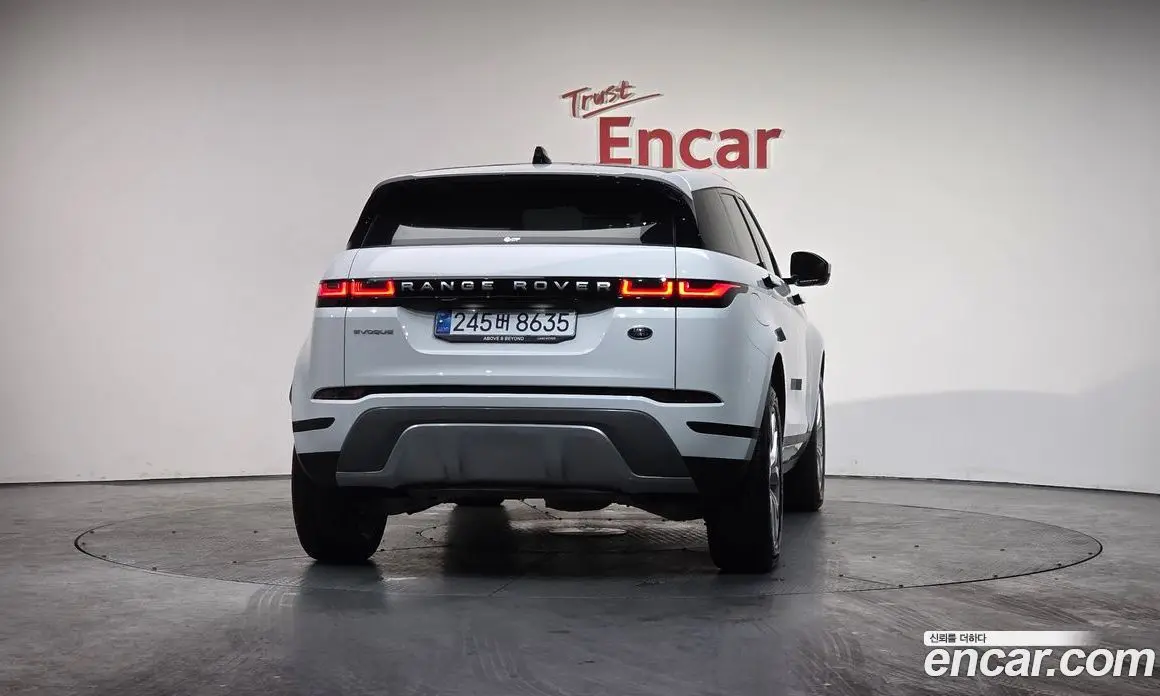 Land Rover Range Rover Evoque 2021 2.0 автомат (гидро), фото 3 Land Rover Range Rover Evoque 2021 2.0 автомат (гидро), фото 3
