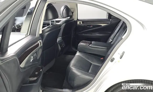 Lexus LS 2016 4.6 автомат (гидро), миниатюра 11