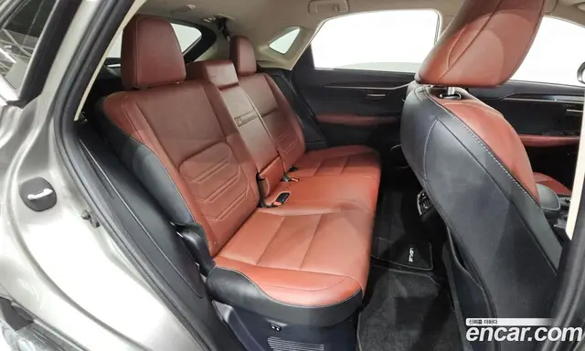 Lexus NX 2017 2.0 автомат (гидро), миниатюра 11