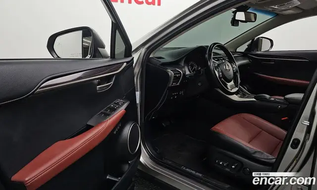 Lexus NX 2017 2.0 автомат (гидро), миниатюра 10