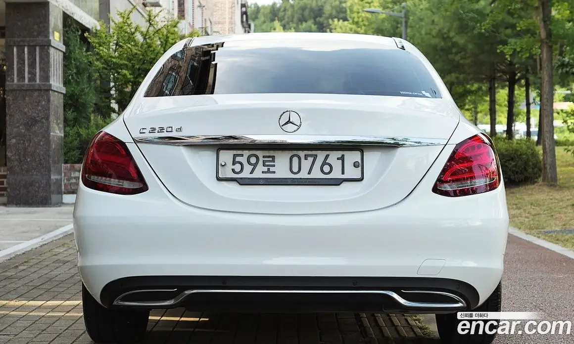 Mercedes-Benz C-Class 2016 2.1 автомат (гидро), фото 3 Mercedes-Benz C-Class 2016 2.1 автомат (гидро), фото 3