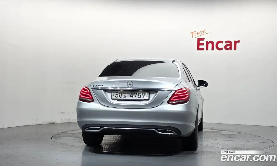 Mercedes-Benz C-Class 2017 2.1 автомат (гидро), фото 4 Mercedes-Benz C-Class 2017 2.1 автомат (гидро), фото 4