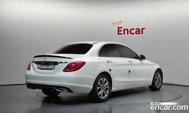 Mercedes-Benz C-Class 2017 2.0 автомат (гидро), миниатюра 2 Mercedes-Benz C-Class 2017 2.0 автомат (гидро), миниатюра 2