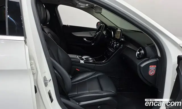 Mercedes-Benz C-Class 2017 2.0 автомат (гидро), миниатюра 11 Mercedes-Benz C-Class 2017 2.0 автомат (гидро), миниатюра 11