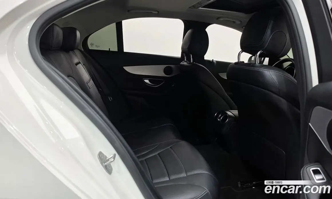 Mercedes-Benz C-Class 2017 2.0 автомат (гидро), фото 12 Mercedes-Benz C-Class 2017 2.0 автомат (гидро), фото 12