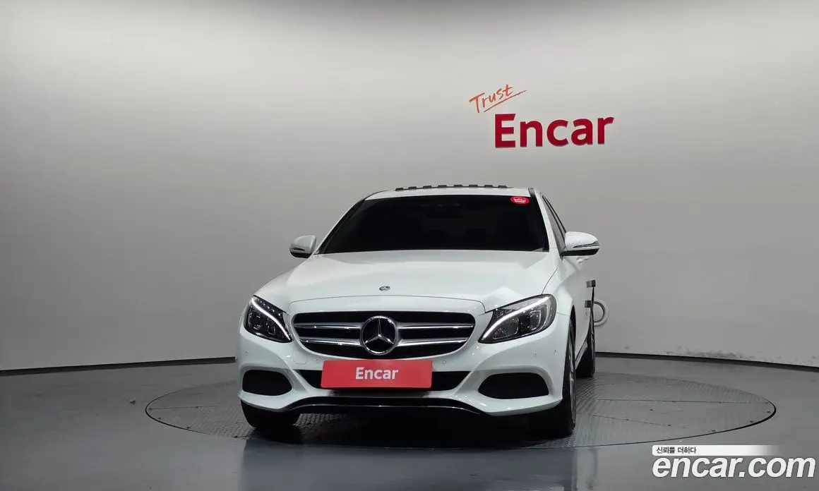 Mercedes-Benz C-Class 2017 2.0 автомат (гидро), фото 3 Mercedes-Benz C-Class 2017 2.0 автомат (гидро), фото 3
