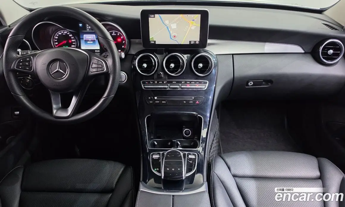 Mercedes-Benz C-Class 2017 2.0 автомат (гидро), фото 7 Mercedes-Benz C-Class 2017 2.0 автомат (гидро), фото 7