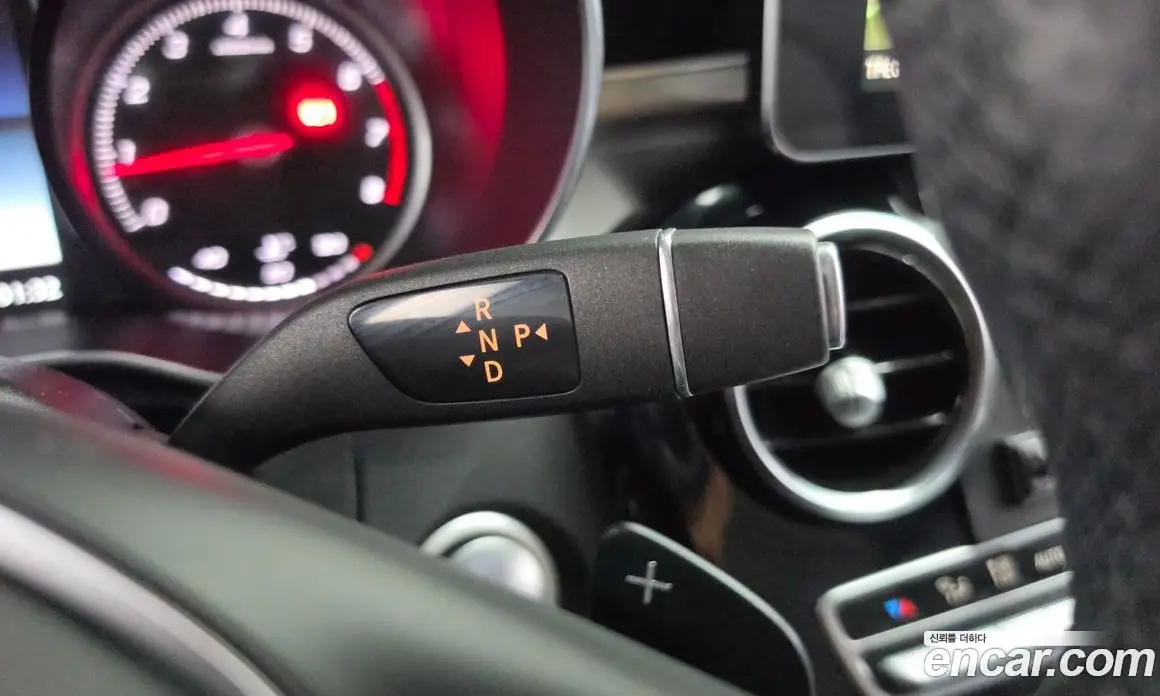Mercedes-Benz C-Class 2017 2.0 автомат (гидро), фото 9 Mercedes-Benz C-Class 2017 2.0 автомат (гидро), фото 9