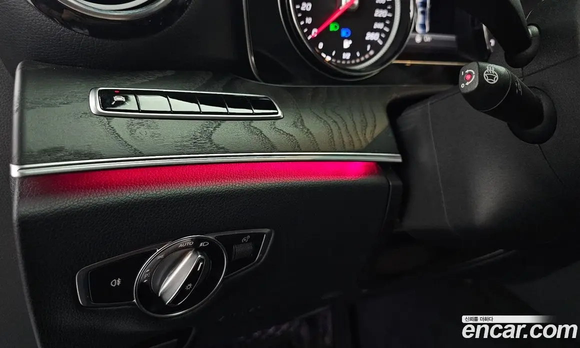 Mercedes-Benz E-Class 2019 1.9 автомат (гидро), фото 17 Mercedes-Benz E-Class 2019 1.9 автомат (гидро), фото 17