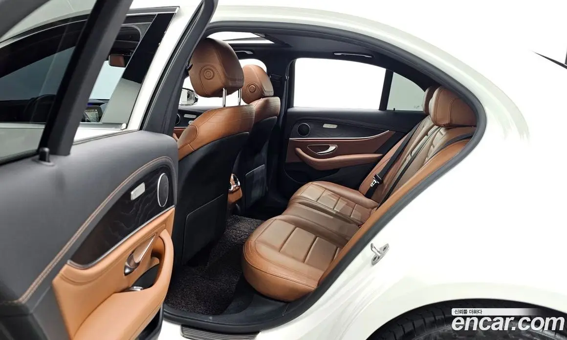 Mercedes-Benz E-Class 2020 1.9 автомат (гидро), фото 11 Mercedes-Benz E-Class 2020 1.9 автомат (гидро), фото 11