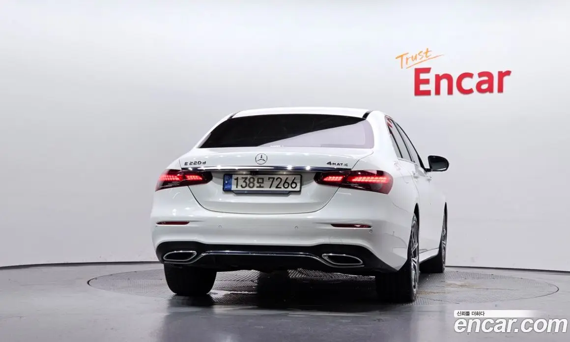 Mercedes-Benz E-Class 2020 1.9 автомат (гидро), фото 4 Mercedes-Benz E-Class 2020 1.9 автомат (гидро), фото 4