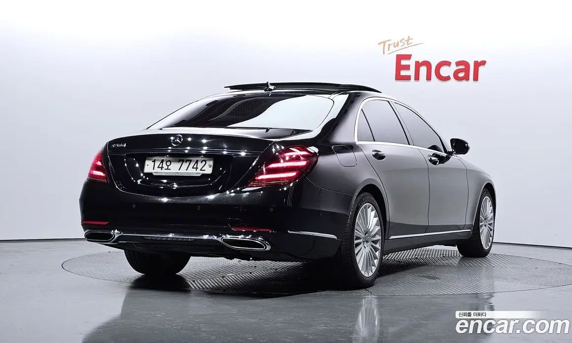 Mercedes-Benz S-Class 2019 3.0 автомат (гидро), фото 2 Mercedes-Benz S-Class 2019 3.0 автомат (гидро), фото 2