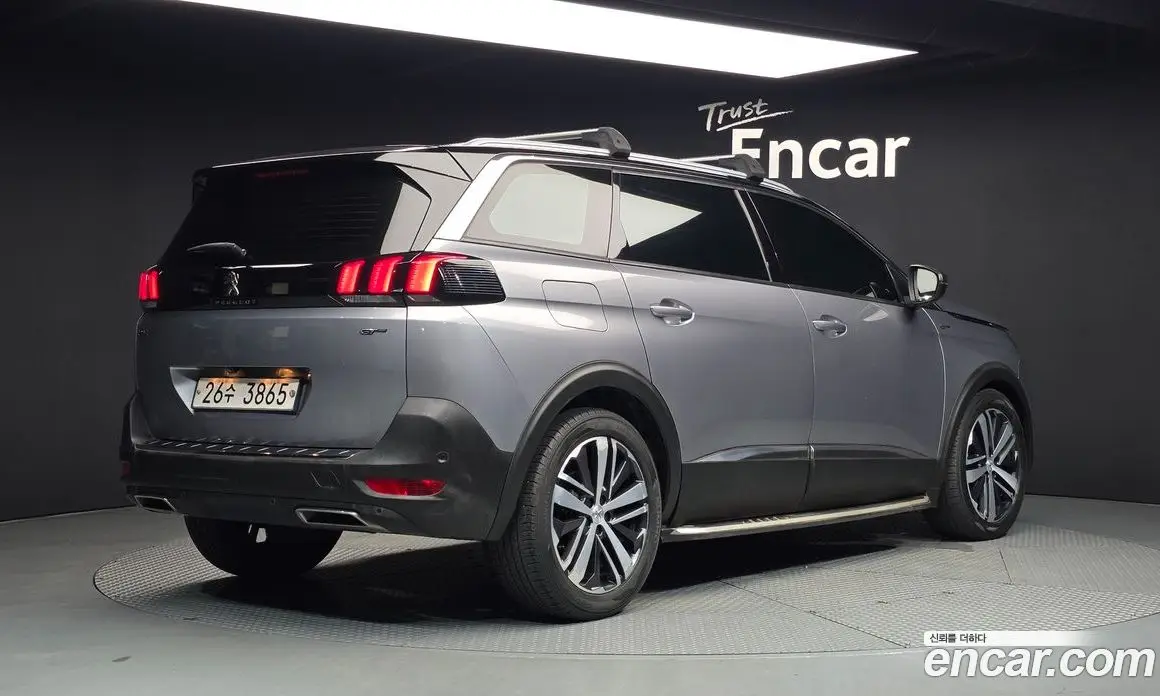 Peugeot 5008 2018 2.0 автомат (гидро), фото 2 Peugeot 5008 2018 2.0 автомат (гидро), фото 2