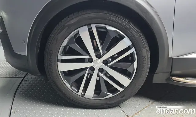 Peugeot 5008 2018 2.0 автомат (гидро), миниатюра 5 Peugeot 5008 2018 2.0 автомат (гидро), миниатюра 5