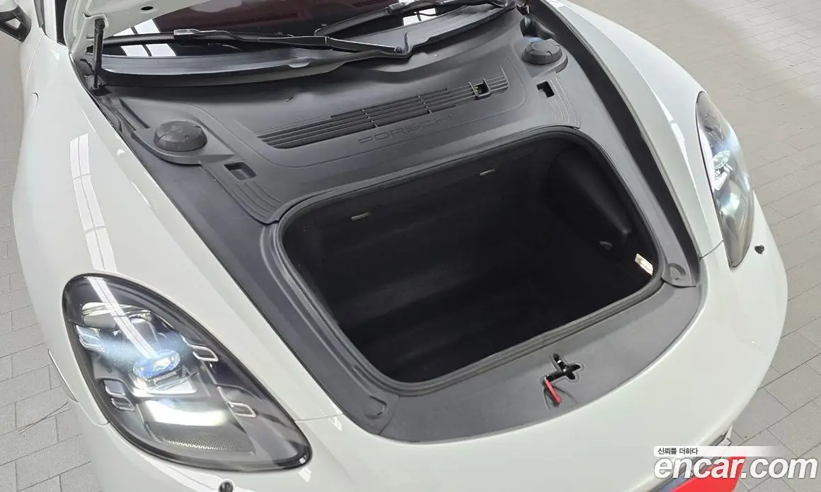 Porsche 718 2018 2.5 автомат (гидро), фото 6 Porsche 718 2018 2.5 автомат (гидро), фото 6