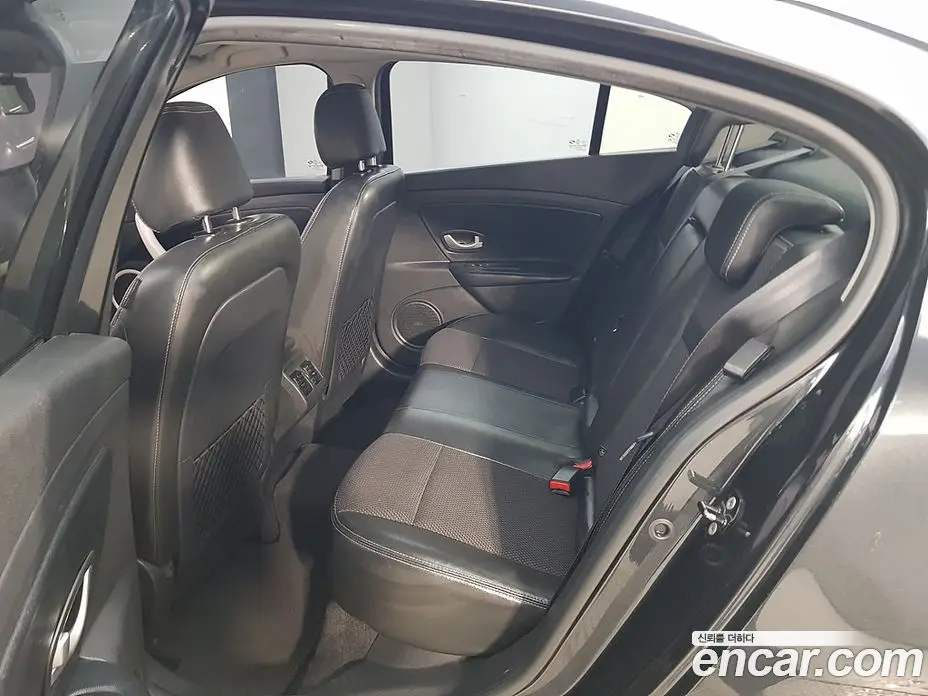 Renault (Samsung) SM3 2013 1.6 автомат (гидро), фото 9 Renault (Samsung) SM3 2013 1.6 автомат (гидро), фото 9