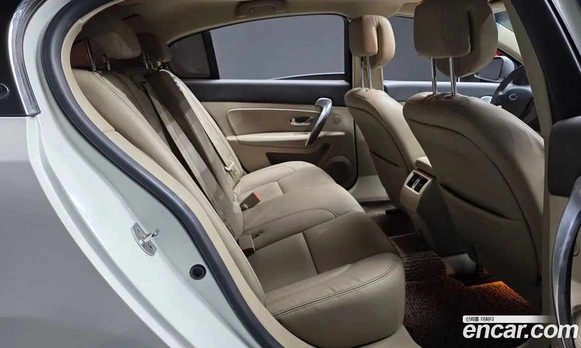 Renault (Samsung) SM5 2010 2.0 автомат (гидро), фото 11 Renault (Samsung) SM5 2010 2.0 автомат (гидро), фото 11
