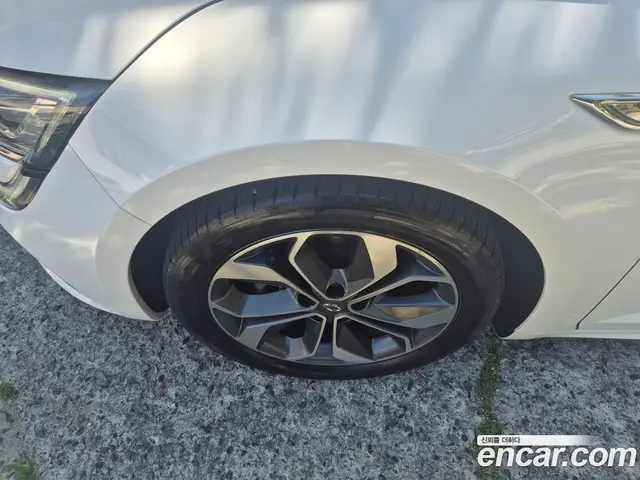 Renault (Samsung) SM6 2020 2.0 автомат (гидро), миниатюра 5 Renault (Samsung) SM6 2020 2.0 автомат (гидро), миниатюра 5