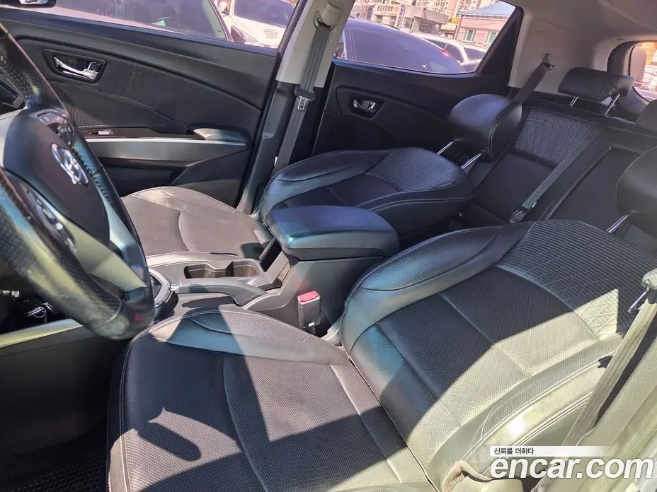 SsangYong TIBOLI 2017 1.6 автомат (гидро), фото 10