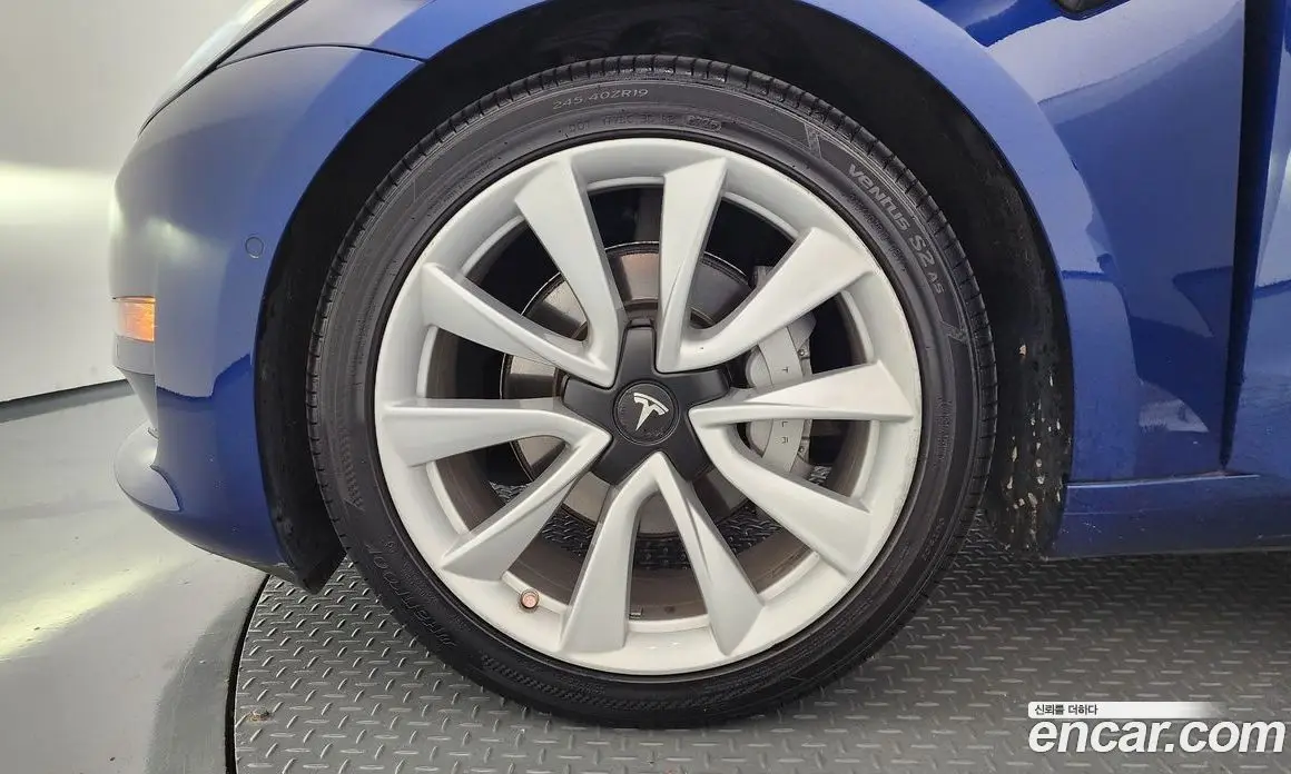 Tesla Model 3 2020 0.2 автомат (гидро), фото 5 Tesla Model 3 2020 0.2 автомат (гидро), фото 5