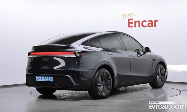 Tesla Model Y 2025 1.0 автомат (гидро), миниатюра 2 Tesla Model Y 2025 1.0 автомат (гидро), миниатюра 2