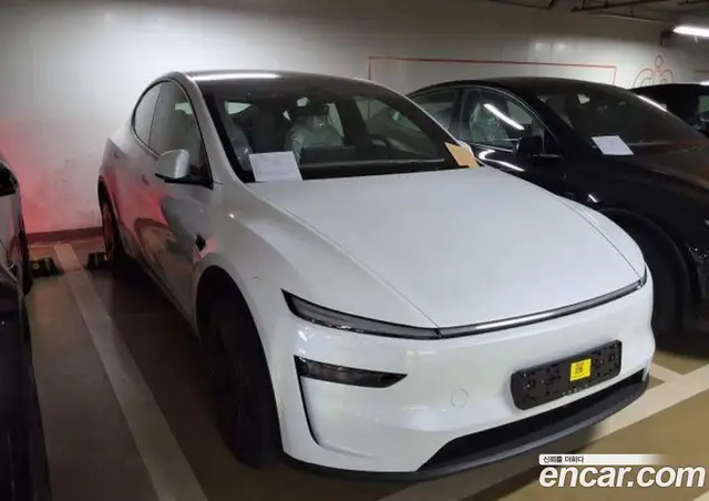 Tesla Model Y 2026 1.0 автомат (гидро), миниатюра 8 Tesla Model Y 2026 1.0 автомат (гидро), миниатюра 8