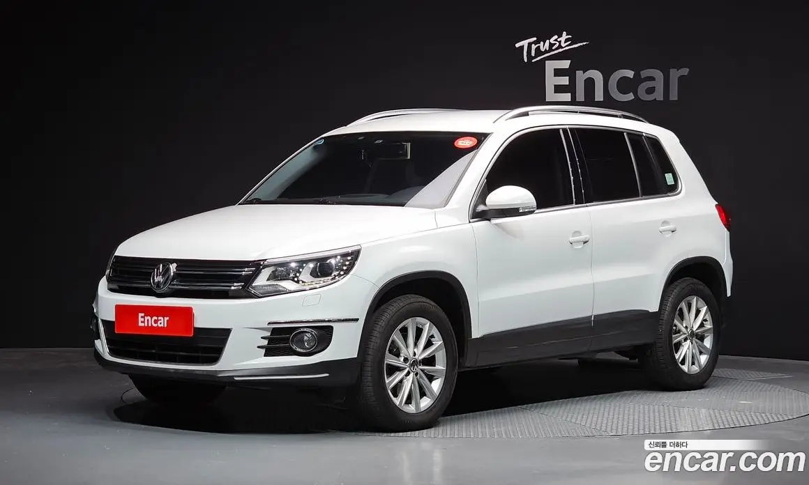 Volkswagen Tiguan 2015 2.0 автомат (гидро), фото 1 Volkswagen Tiguan 2015 2.0 автомат (гидро), фото 1
