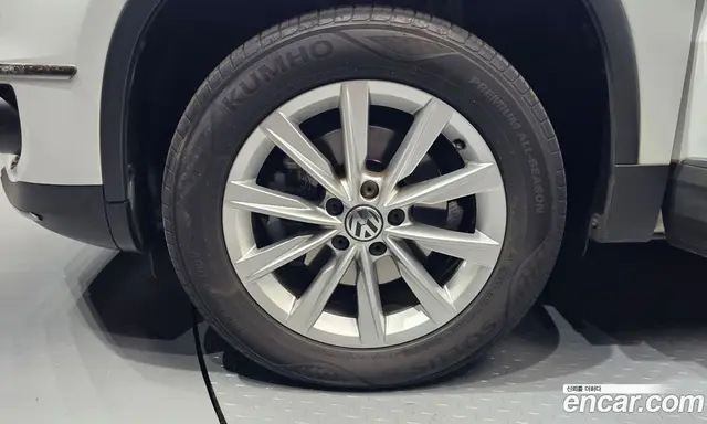 Volkswagen Tiguan 2015 2.0 автомат (гидро), миниатюра 5 Volkswagen Tiguan 2015 2.0 автомат (гидро), миниатюра 5