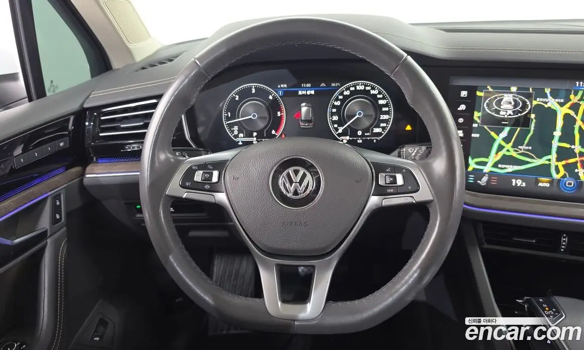 Volkswagen Touareg 2020 3.0 автомат (гидро), фото 13