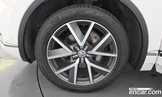 Volkswagen Touareg 2020 3.0 автомат (гидро), миниатюра 5