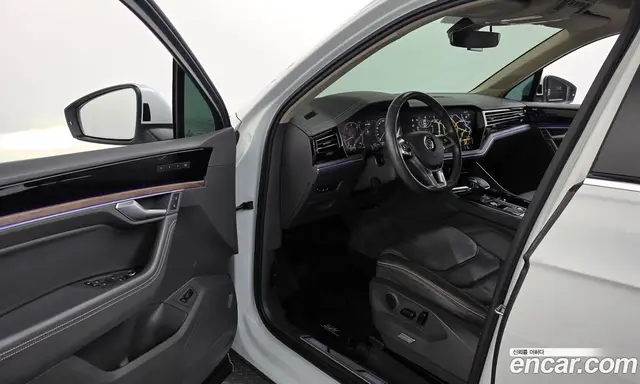 Volkswagen Touareg 2020 3.0 автомат (гидро), миниатюра 10