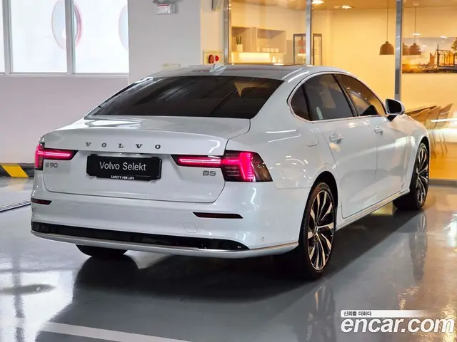 Volvo S90 2026 2.0 автомат (гидро), миниатюра 2 Volvo S90 2026 2.0 автомат (гидро), миниатюра 2