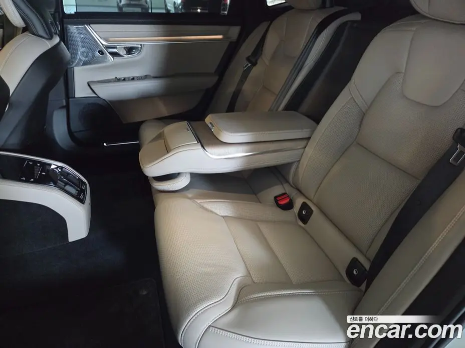 Volvo S90 2026 2.0 автомат (гидро), фото 11 Volvo S90 2026 2.0 автомат (гидро), фото 11