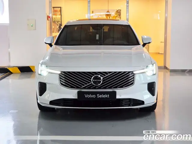 Volvo S90 2026 2.0 автомат (гидро), миниатюра 3 Volvo S90 2026 2.0 автомат (гидро), миниатюра 3