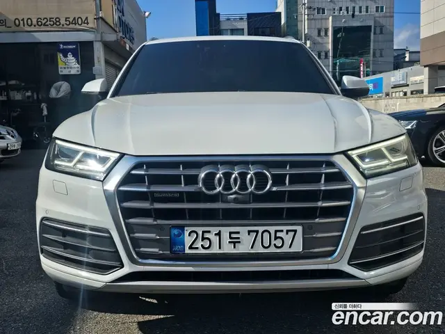 Audi Q5 2020 2.0 автомат (гидро), миниатюра 3