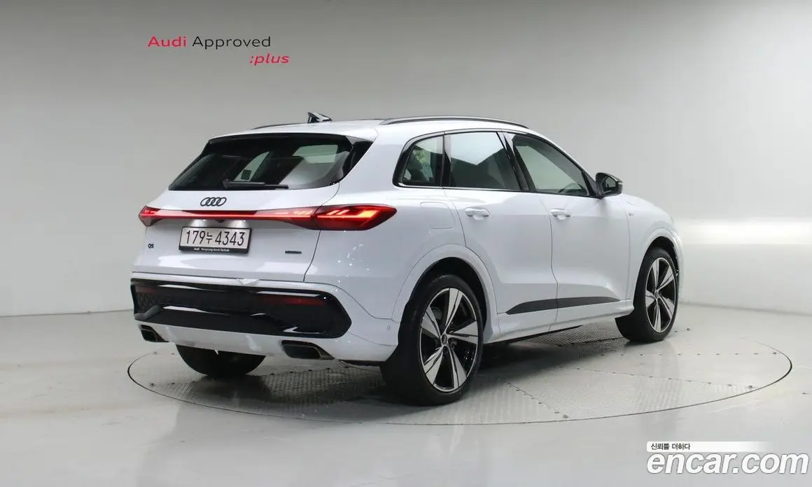 Audi Q5 2025 2.0 автомат (гидро), фото 2 Audi Q5 2025 2.0 автомат (гидро), фото 2