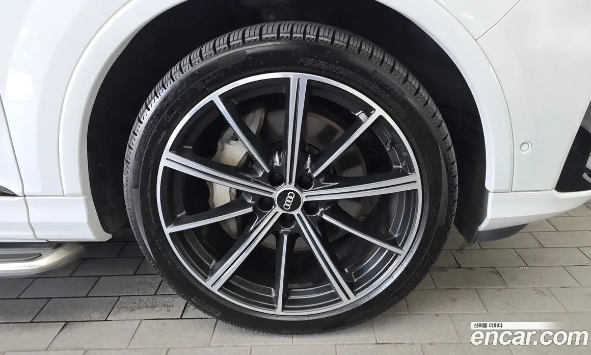 Audi Q7 2021 3.0 автомат (гидро), фото 5 Audi Q7 2021 3.0 автомат (гидро), фото 5