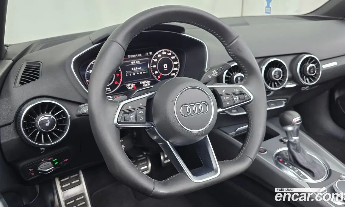 Audi TT 2015 2.0 автомат (гидро), фото 13