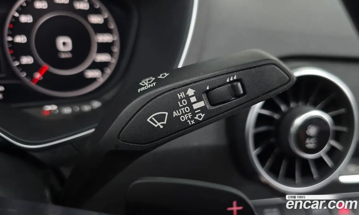 Audi TT 2015 2.0 автомат (гидро), фото 18