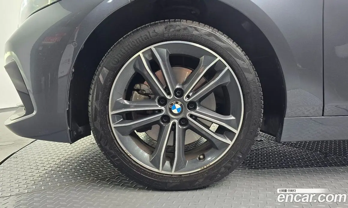 BMW 1 серия 2020 2.0 автомат (гидро), фото 5 BMW 1 серия 2020 2.0 автомат (гидро), фото 5