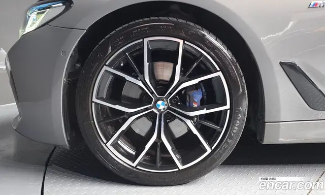 BMW 5 серия 2022 2.0 автомат (гидро), миниатюра 5 BMW 5 серия 2022 2.0 автомат (гидро), миниатюра 5