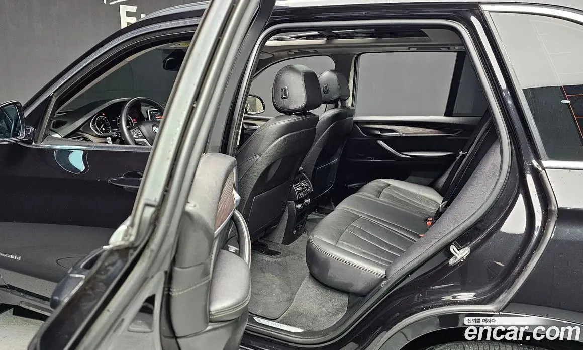 BMW X5 2017 3.0 автомат (гидро), фото 12