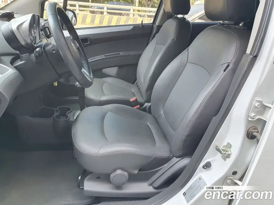 Chevrolet Spark 2014 1.0 автомат (гидро), фото 9